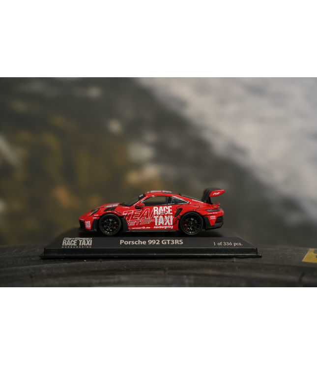Modellauto "Porsche 992 GT3RS" - limitierte Auflage